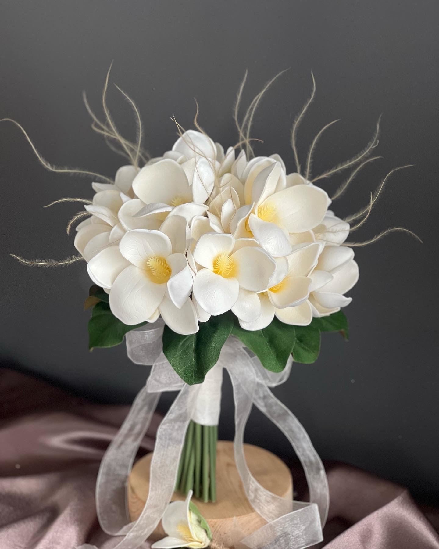 LIGHT MAGNOLIA